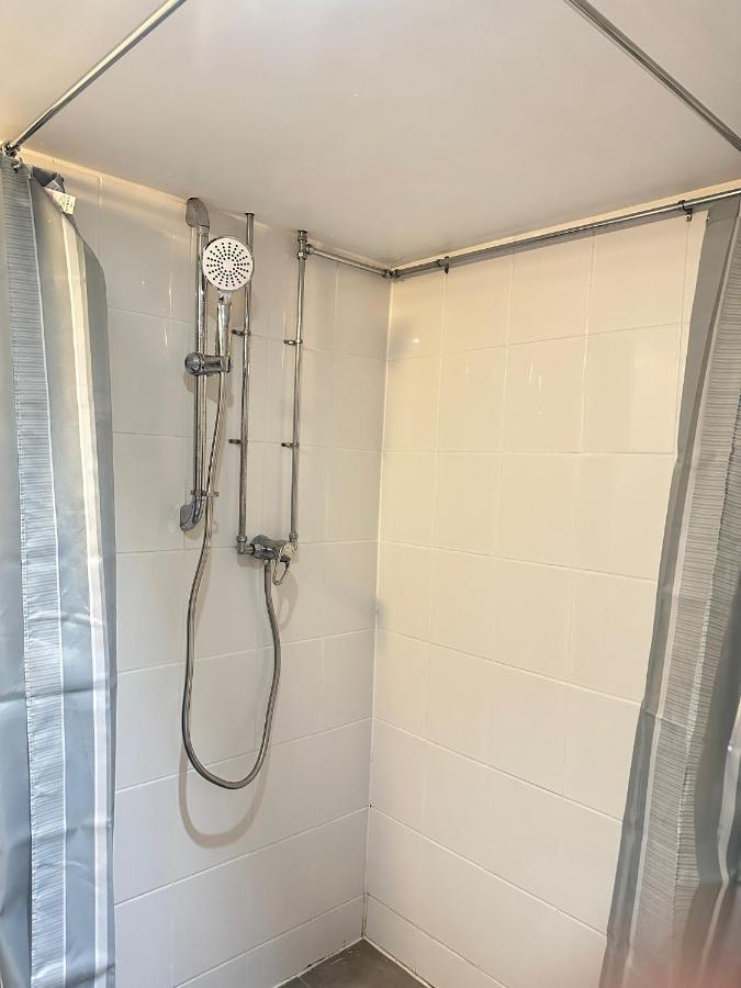 Cosy One Bedroom Apartment Trowbridge Exterior photo